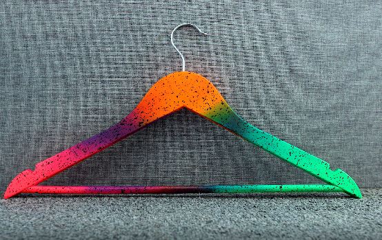 Coloured Hangers – Using End of Spray Paint Cans